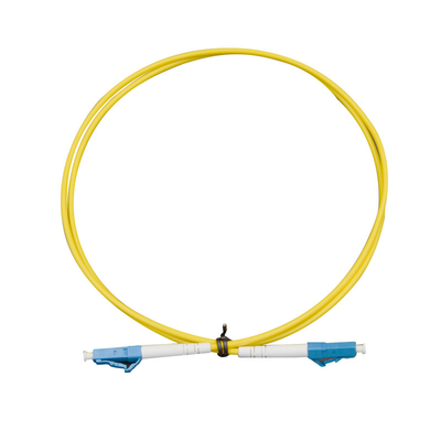 Blauw/Beige glasvezel patchcord Polijsttype ≤ 0,3 dB Invoegverlies Glasvezeldiameter 9/125um