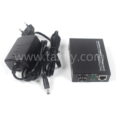 10G onbeheerde vezelmediaconverter met volledige/halve duplex- en ST/SC-verbinding