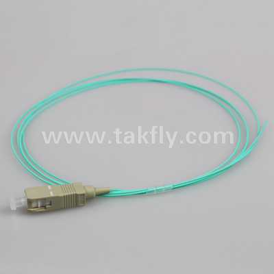 SC UPC 0,9mm SX OM3 Glasvezel Pigtail 1,5M met hoog terugkeerverlies UPC SM≥50dB en laag interctieverlies ≤0,3dB