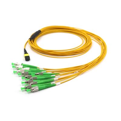 FC APC naar MTP 12 Fiber Breakout Cable G657A1 0.3dB laag verlies