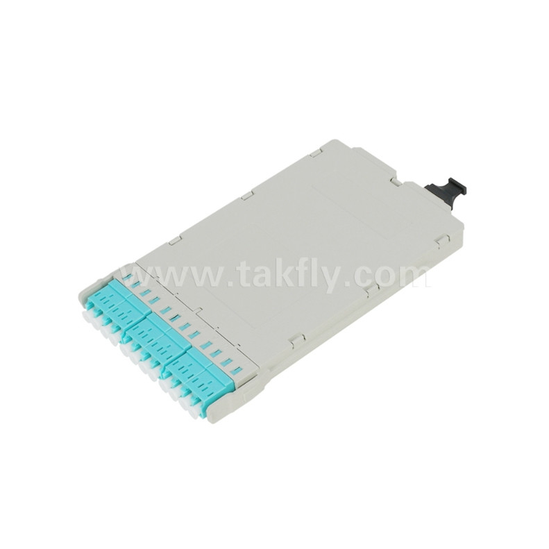 Optische glasvezel MPO-cassetmodule met vooraf beëindigde MPO/MTP-LC 12C voor datacenter FTTX