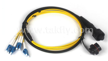 ODVA-MTP waterdicht patch cord 8 12 24 Core met de ondersteunende optische kabel
