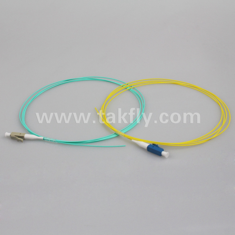 LC UPC 0,9 mm OM3 Glasvezel Pigtail 1,5 M voor soepele gegevensoverdracht in netwerken