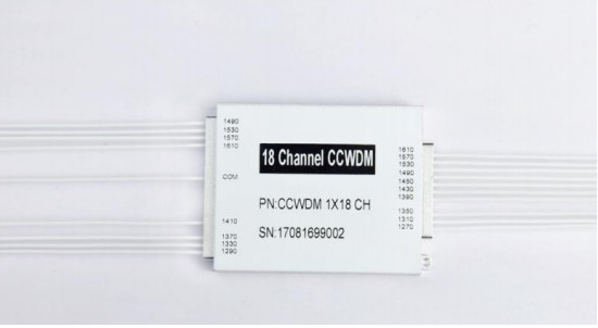 8 ch CCWDM Compact Grove Wavelength Division Multiplexer met G657A1 Fiber en TBD Connector