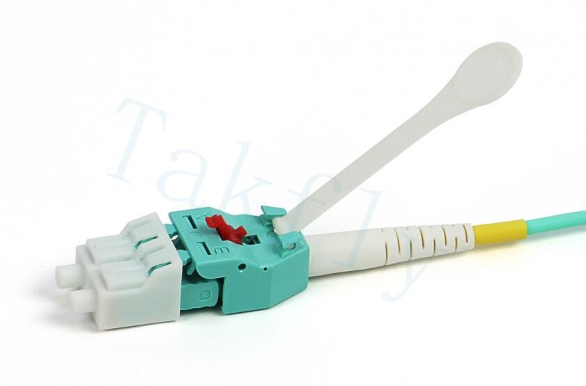 Ruimtebesparende LC-LC Uniboot-patchcord voor hoogdichte bekabeling