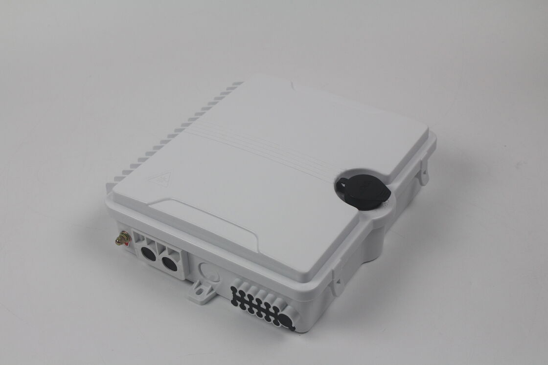 Eenvoudige onderhoud FTTH glasvezel terminatie doos met IP65-bescherming en 0.2dB invoegverlies